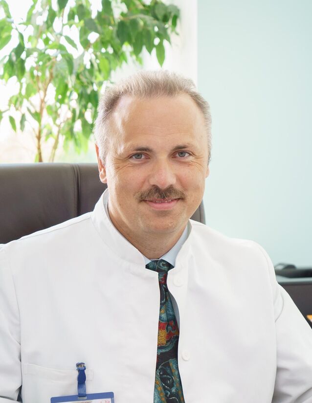 Dokter Rheumatolog Mike Muller